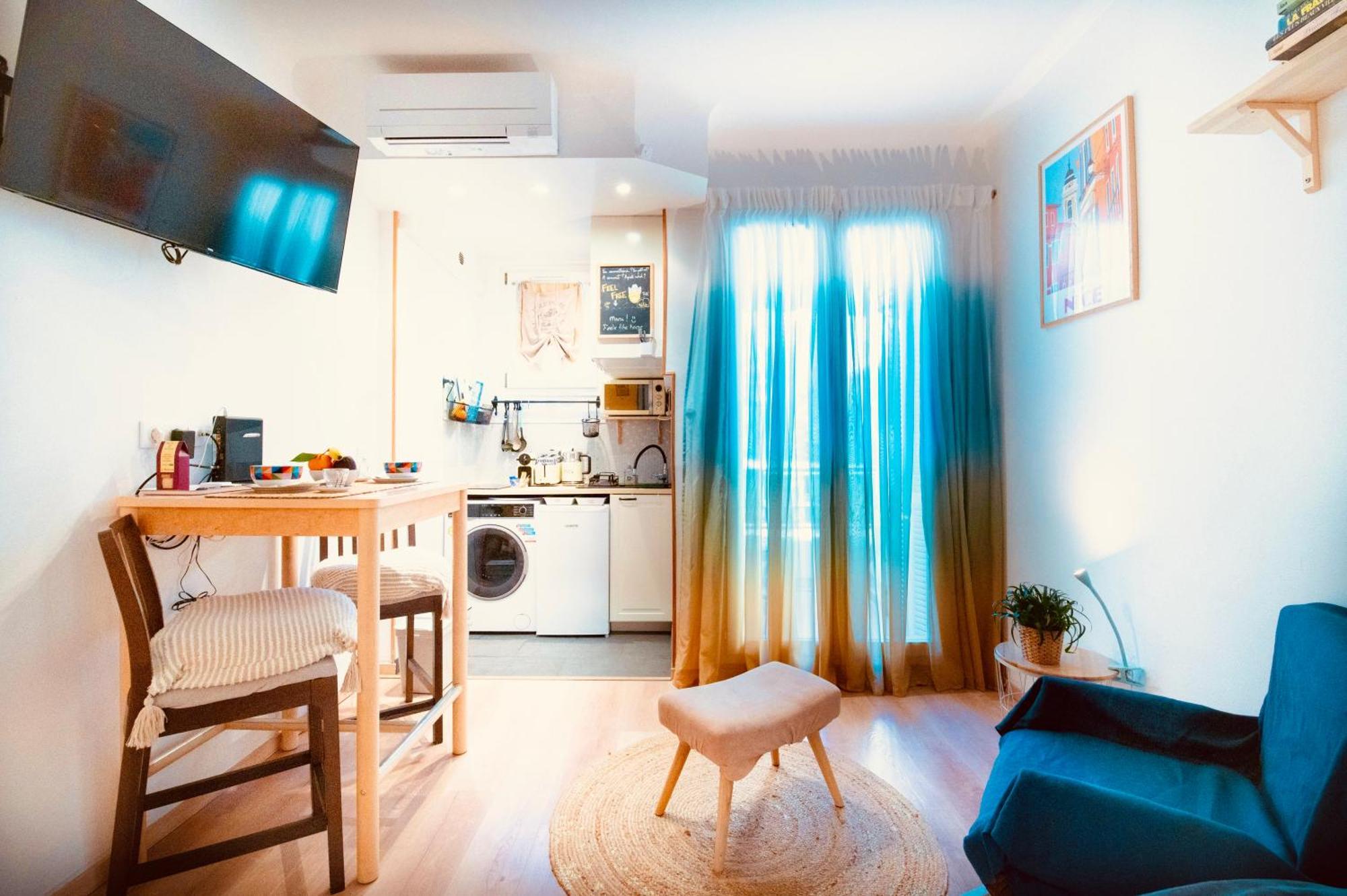 Haliviera - Golden Square, 1Min From Beach Apartment Ница Екстериор снимка