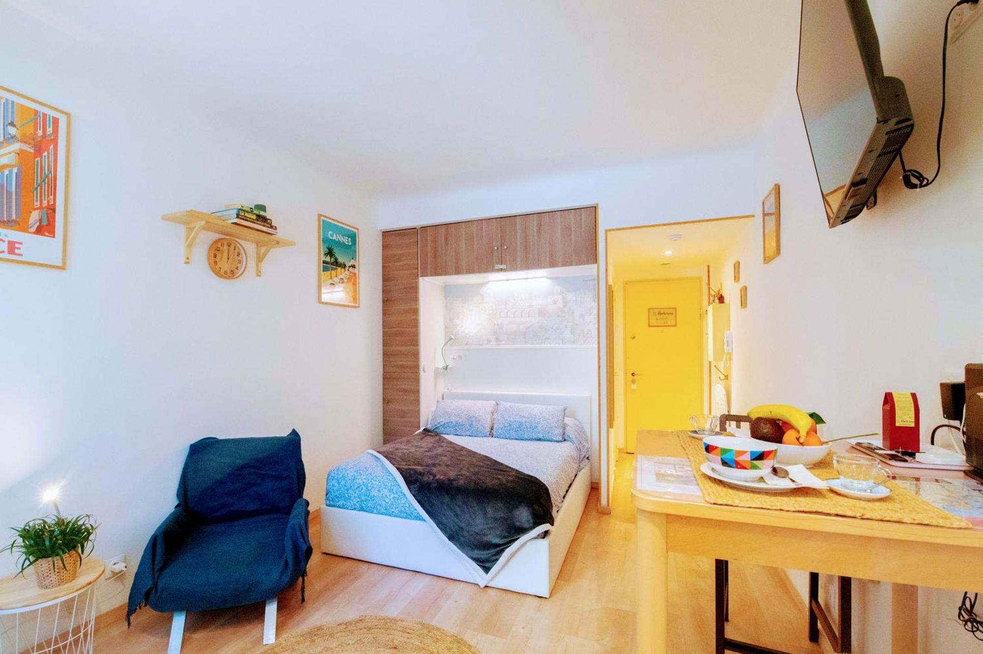 Haliviera - Golden Square, 1Min From Beach Apartment Ница Екстериор снимка